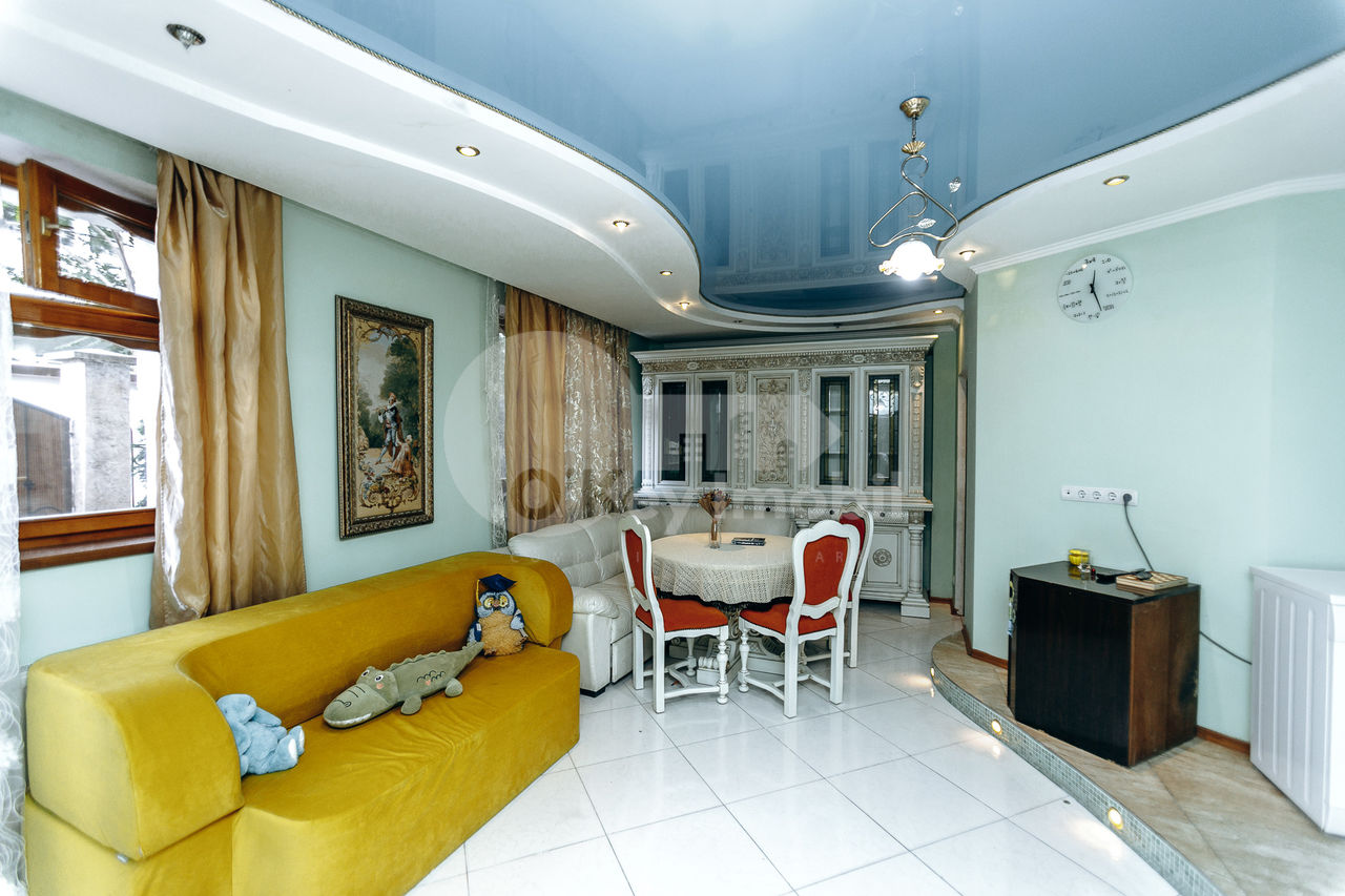 Casă 3 nivele, 250 mp, Centru 295000 € foto 7