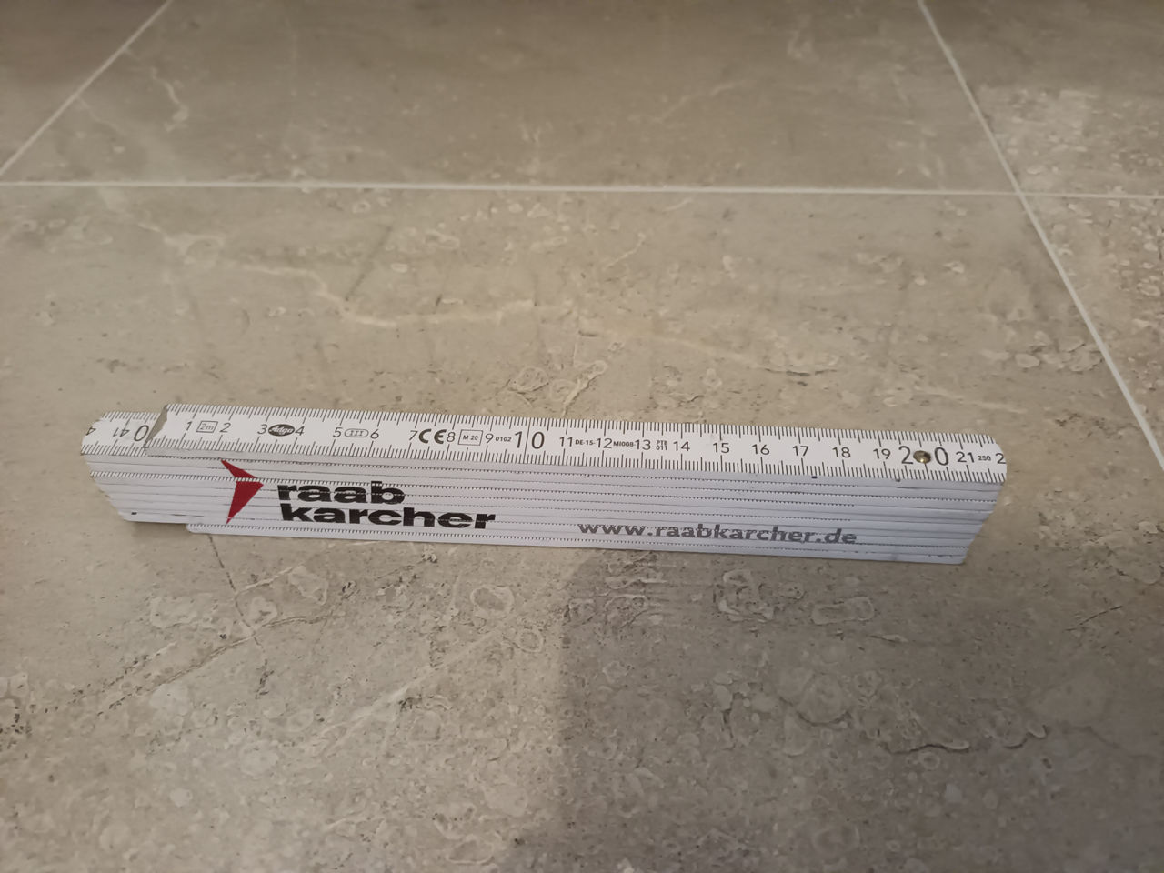 Метр складной-дерево 2метра.