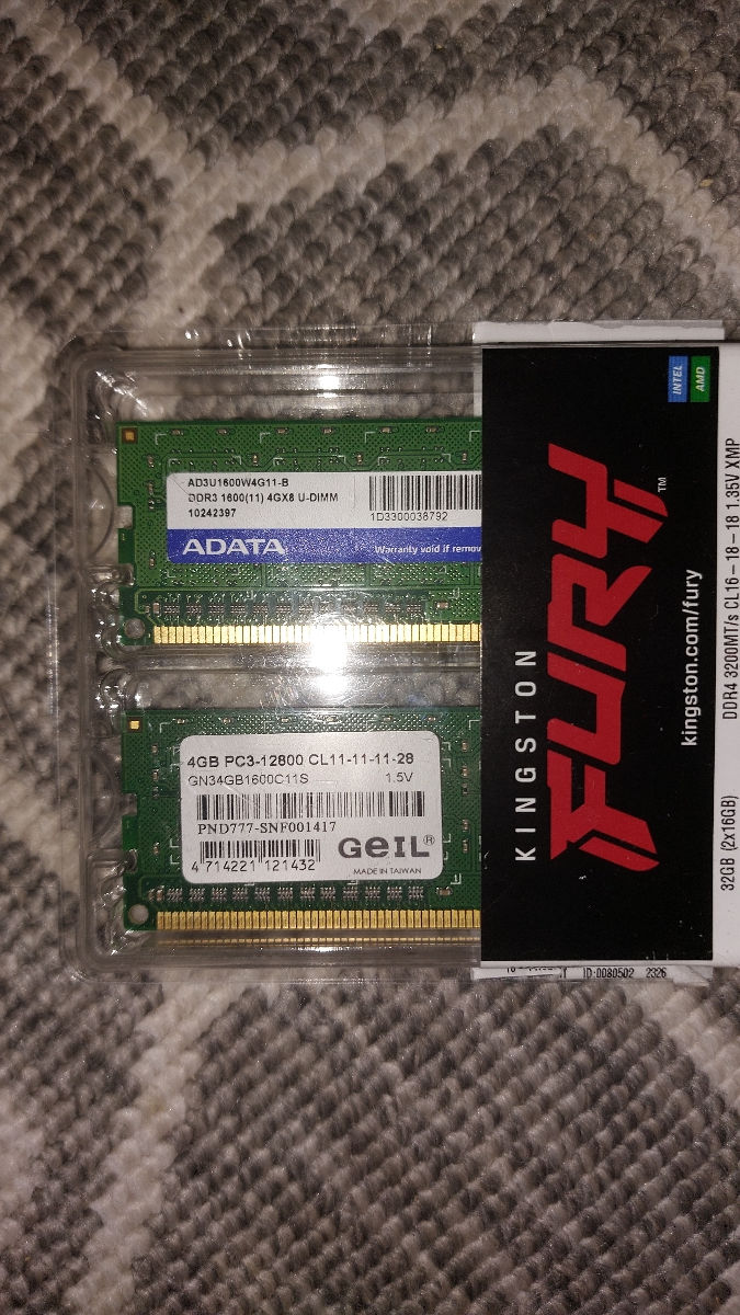 Продам 8гб (2х4гб) памяти DDR3