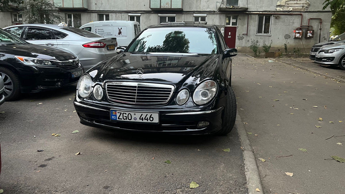 Mercedes E-Class фото 2
