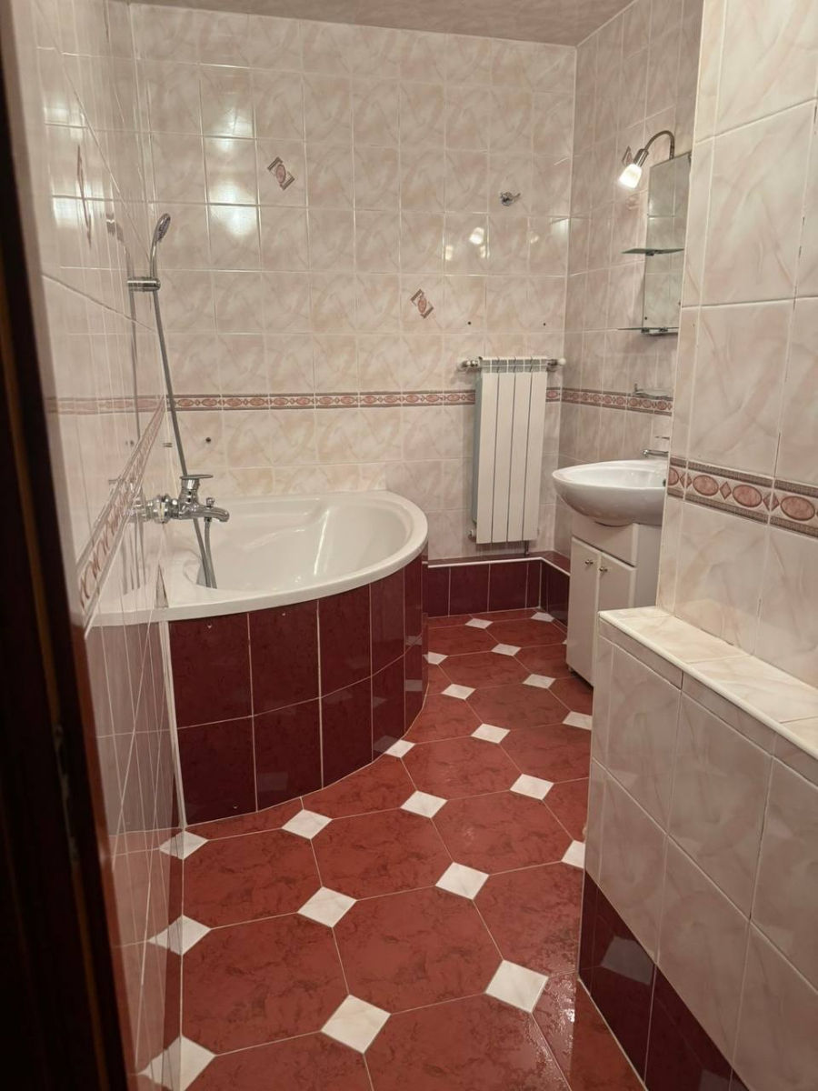 Botanica, str. Valea Crucii