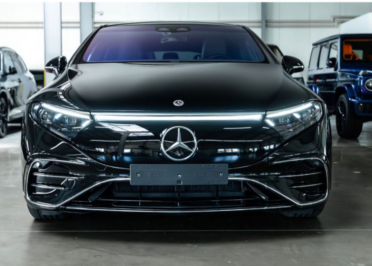 MercedesEQS