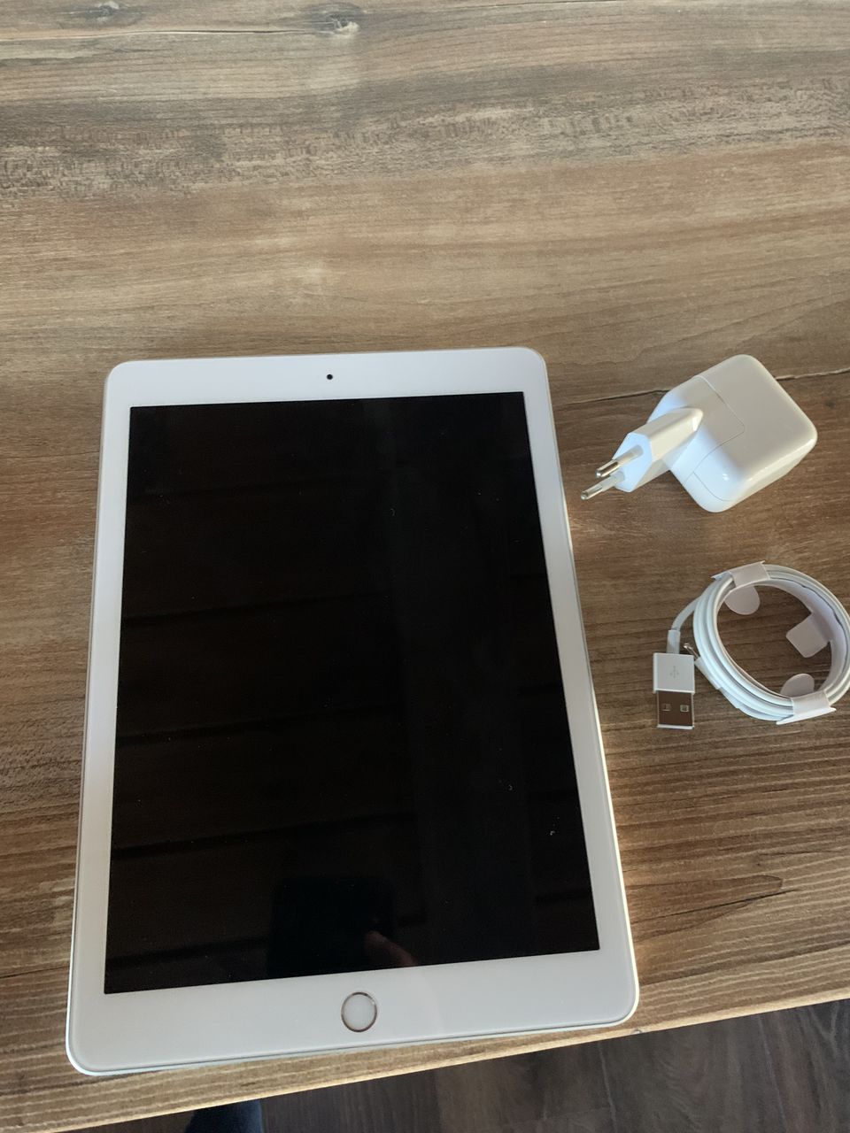 Ipad 6 generation 32 gb