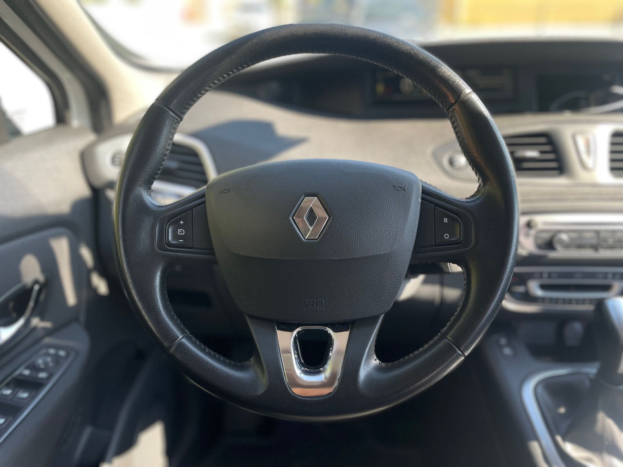 Renault Grand Scenic foto 10