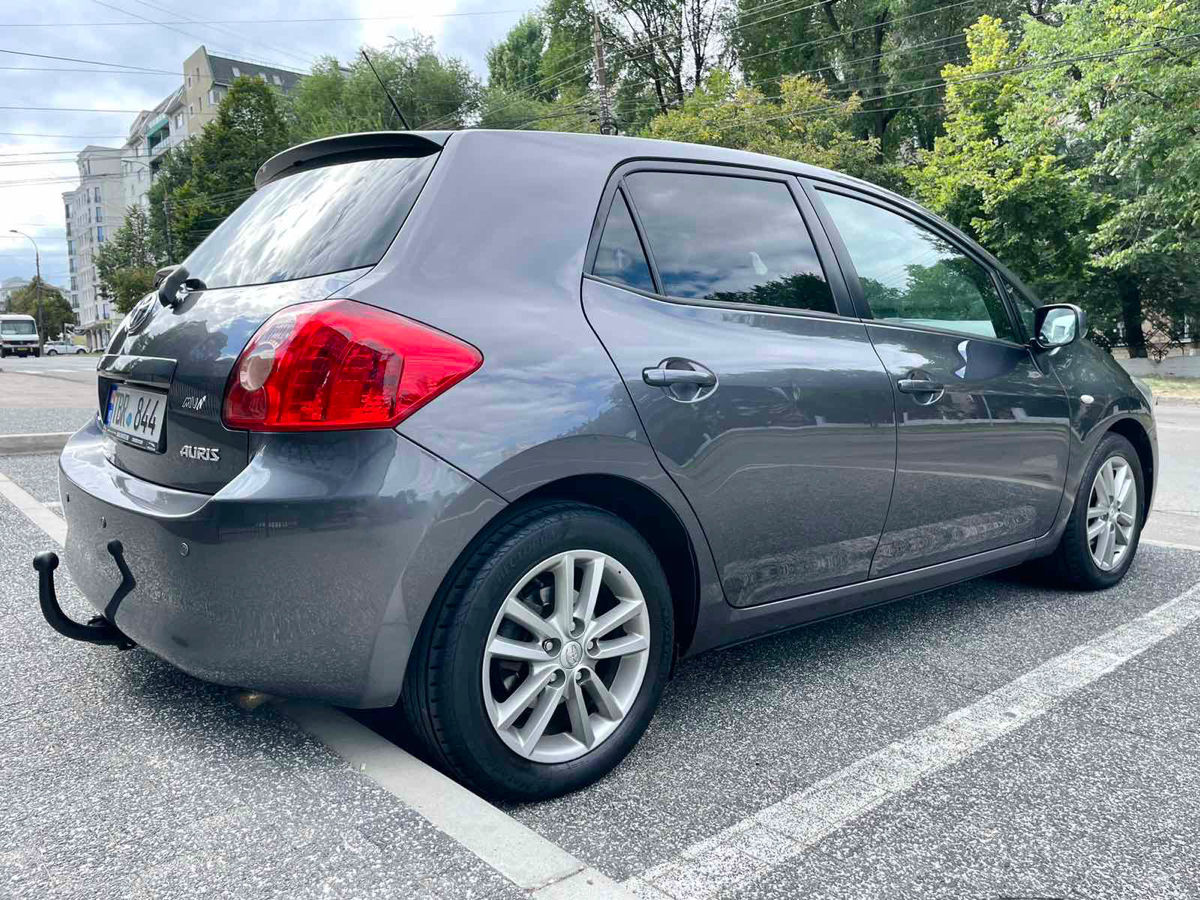 Toyota Auris foto 4
