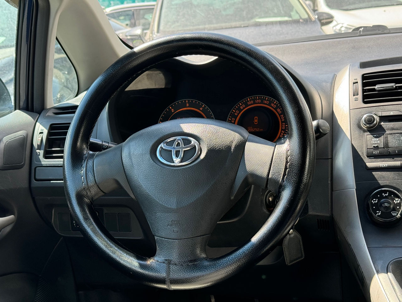 Toyota Auris foto 11