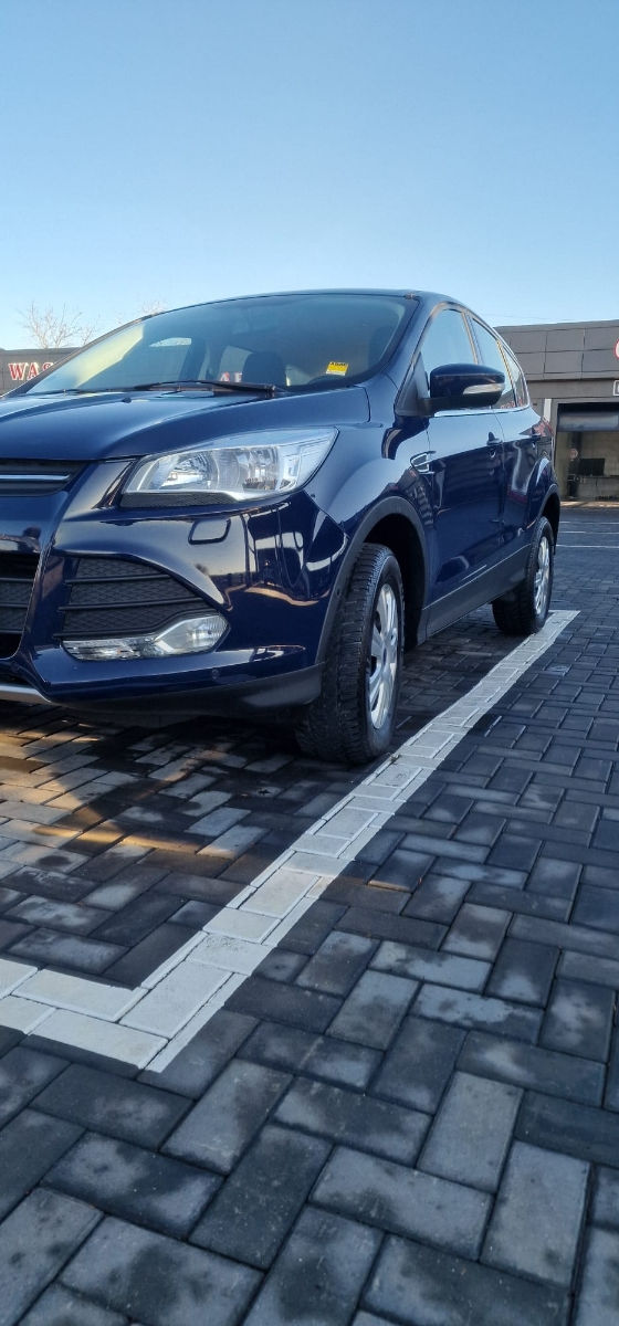 Ford Kuga foto 2