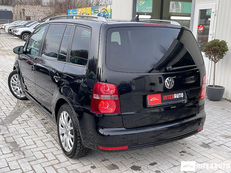 Volkswagen Touran foto 4