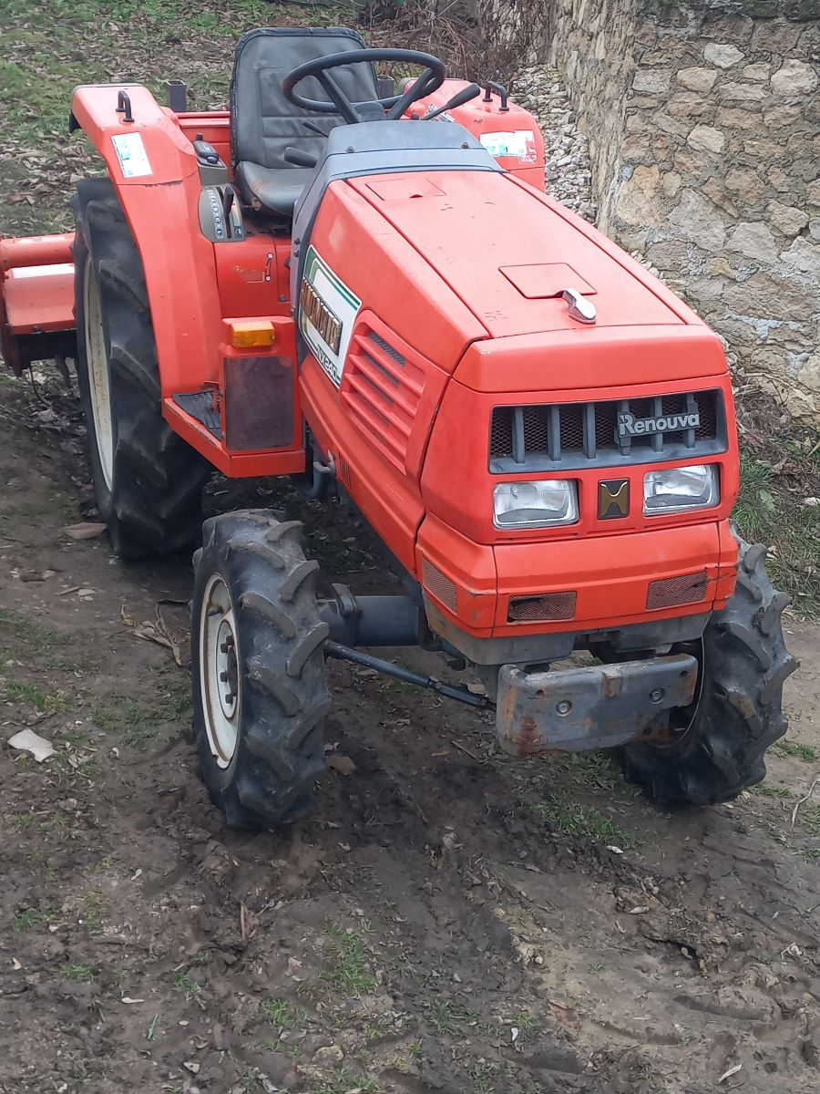 Minitractor japonez recent adus Cubota  240 de 24 cai stare foarte buna foto 8