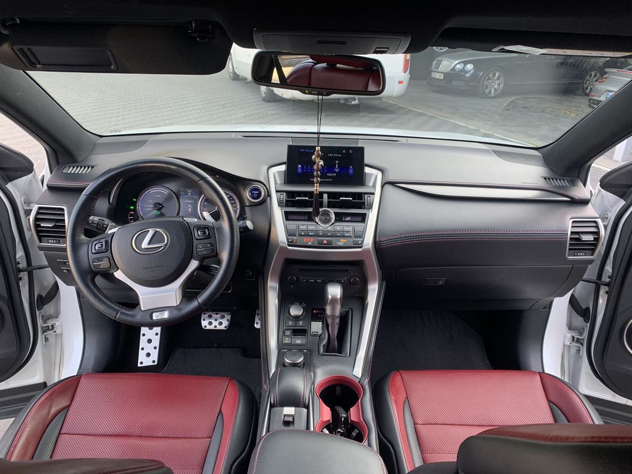 Lexus NX Series foto 16
