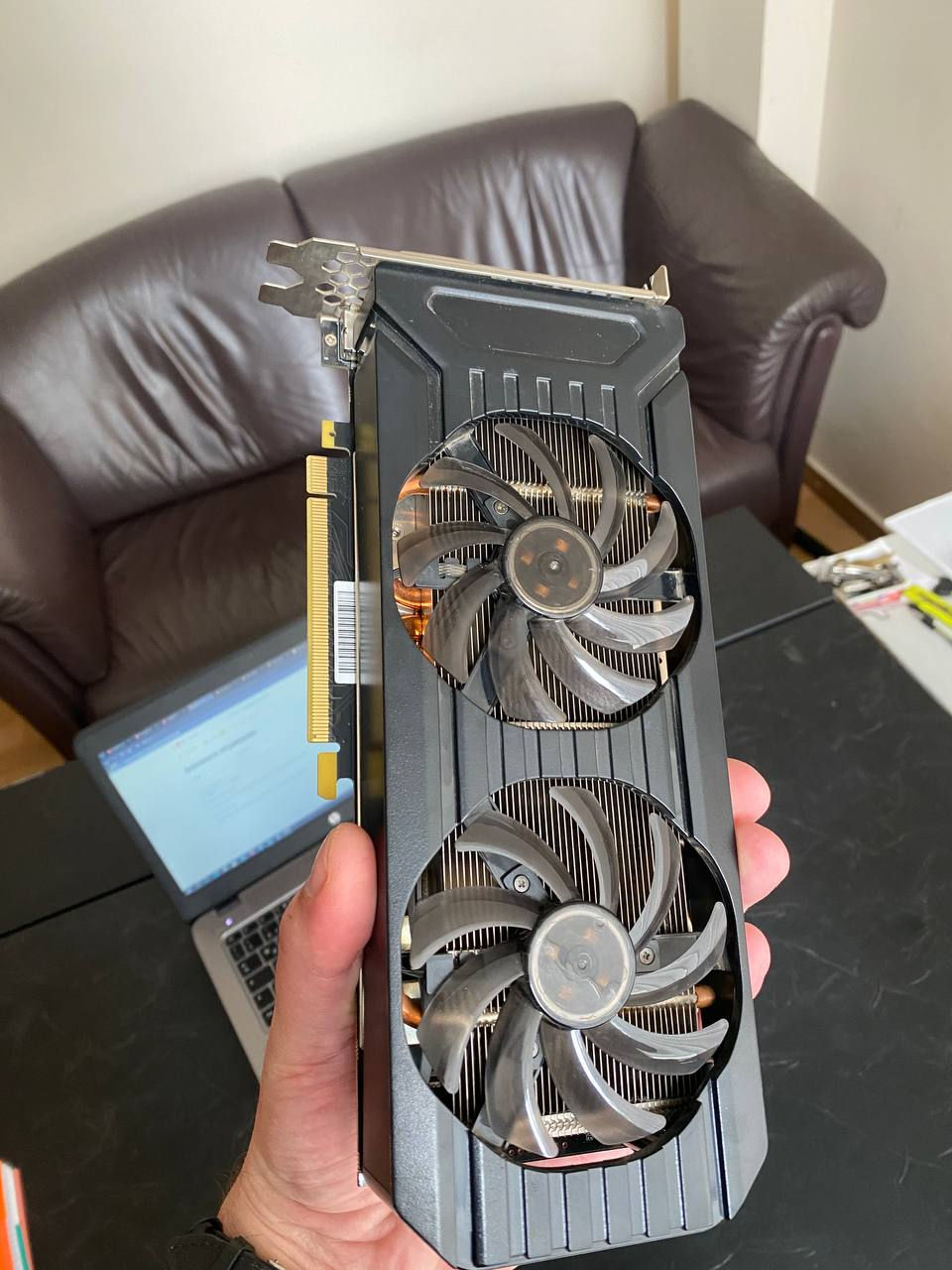 Продам видеокарту Palit GeForce GTX 1070 Ti Dual 8192MB 256bit GDDR5