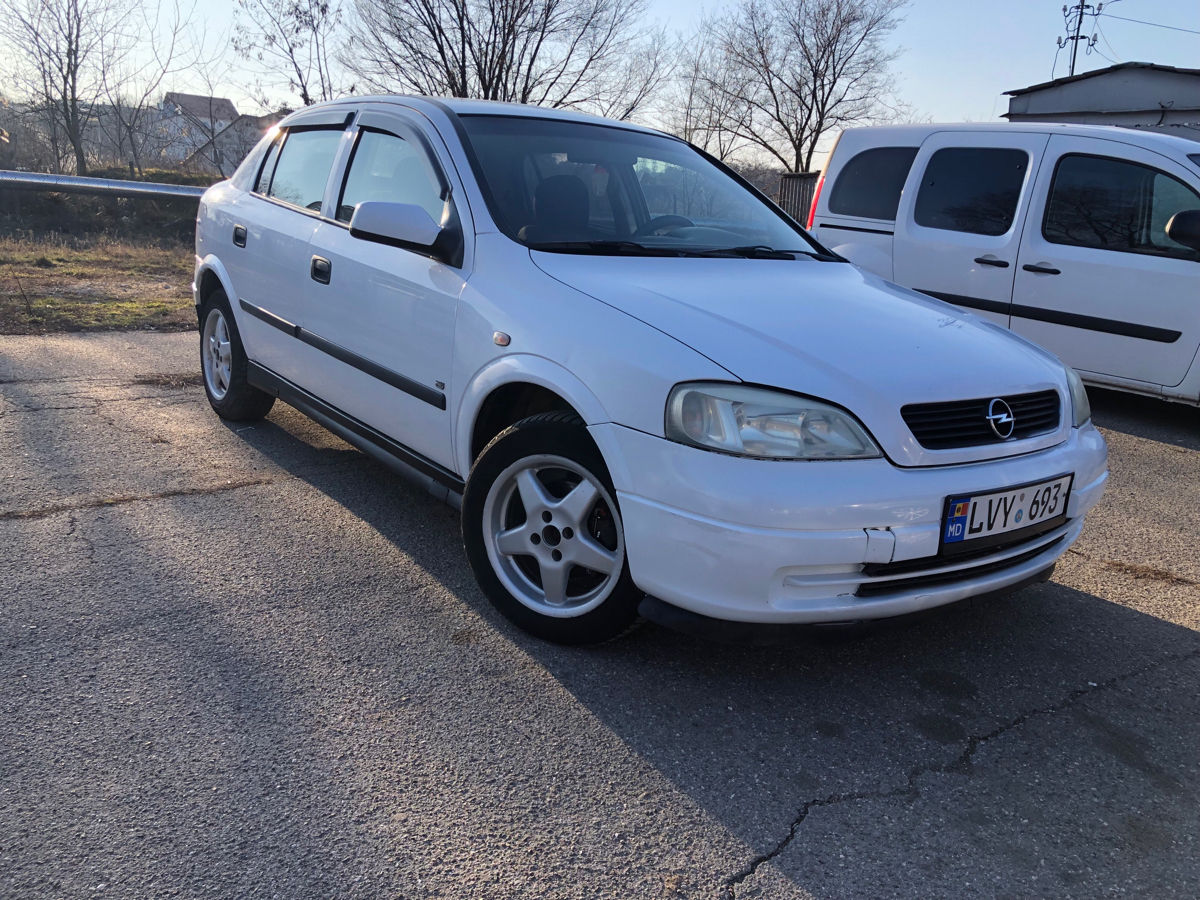 Opel Astra foto 3