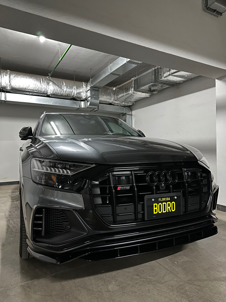 Audi RS Q8 foto 3