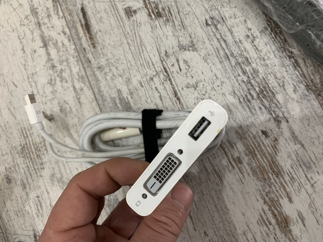 Aipple adapter A1098. Aipple adapter A1097. foto 9
