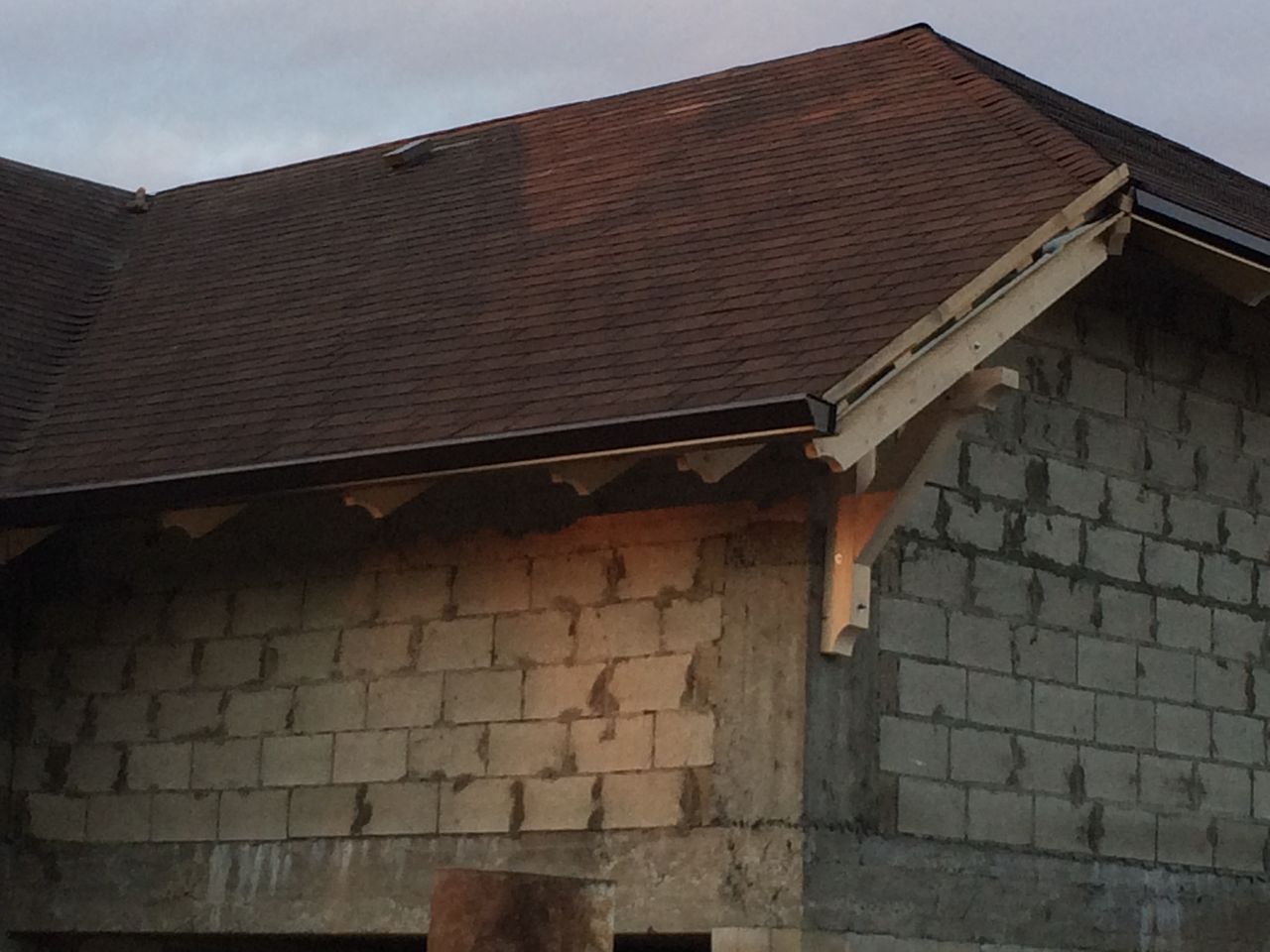 Construim acoperisuri moderne  pe placul tau foto 9