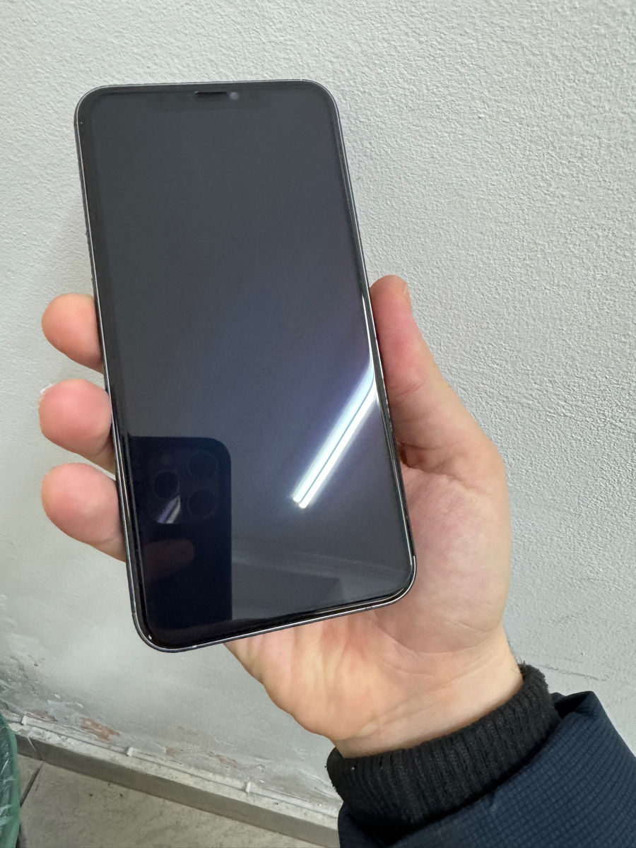 iPhone 11 Pro Max 256gb in stare buna! foto 1