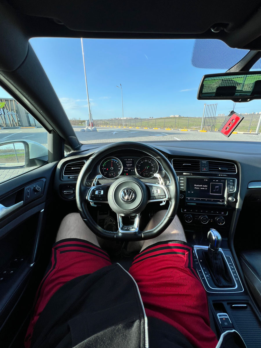 Volkswagen Golf foto 6