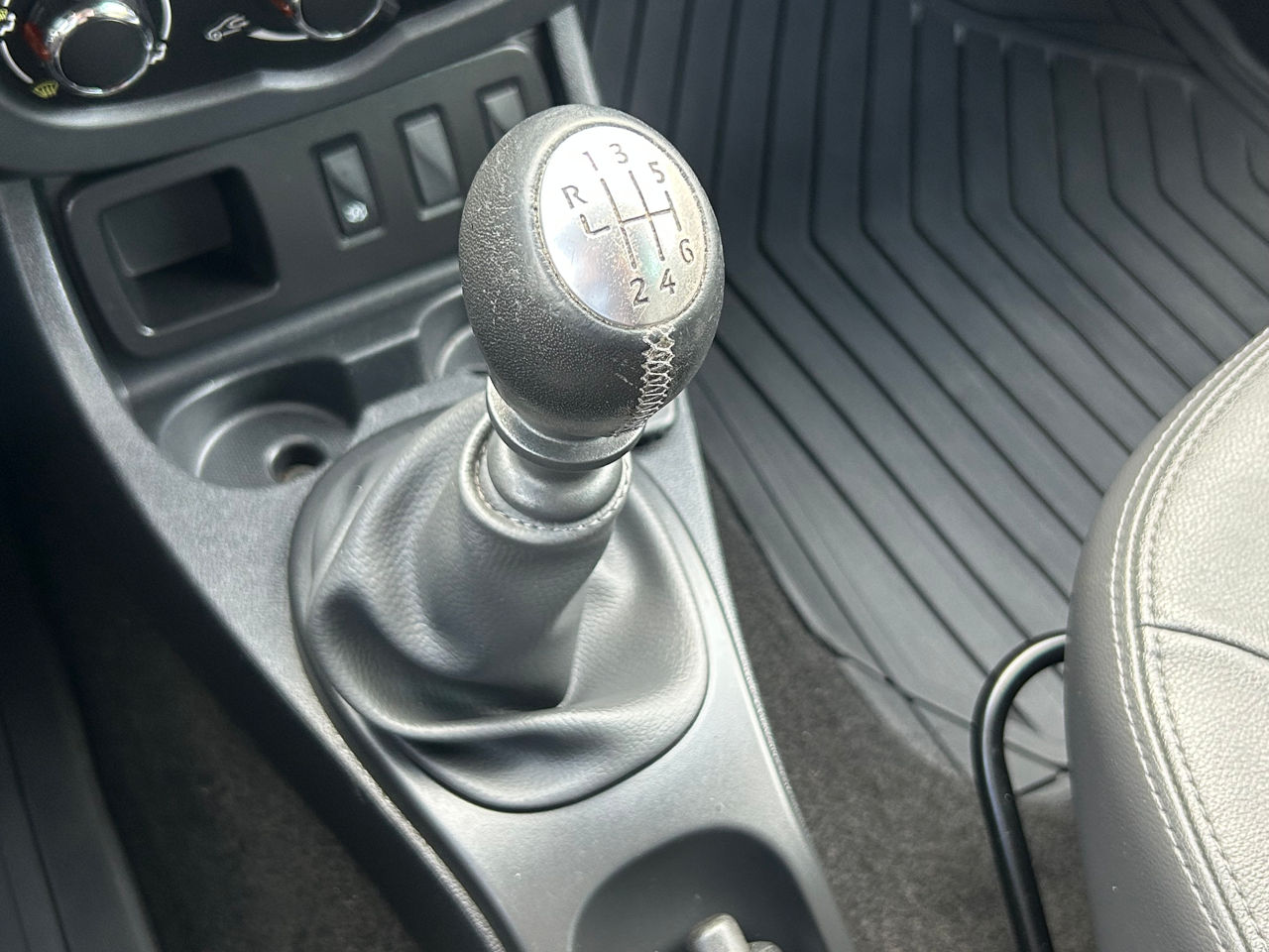 Dacia Duster foto 14