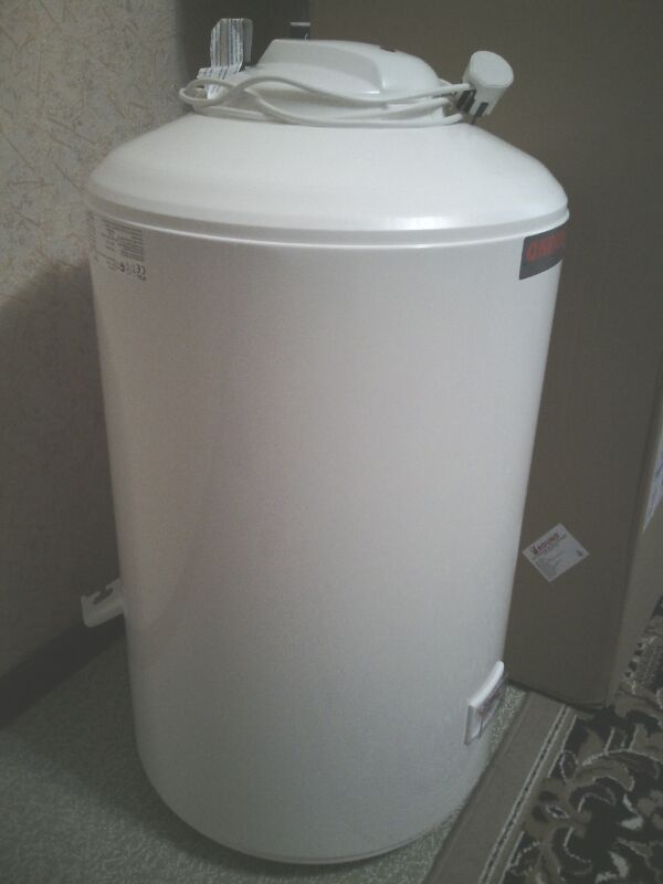 Продам новый бойлер 100л - 1850лей.