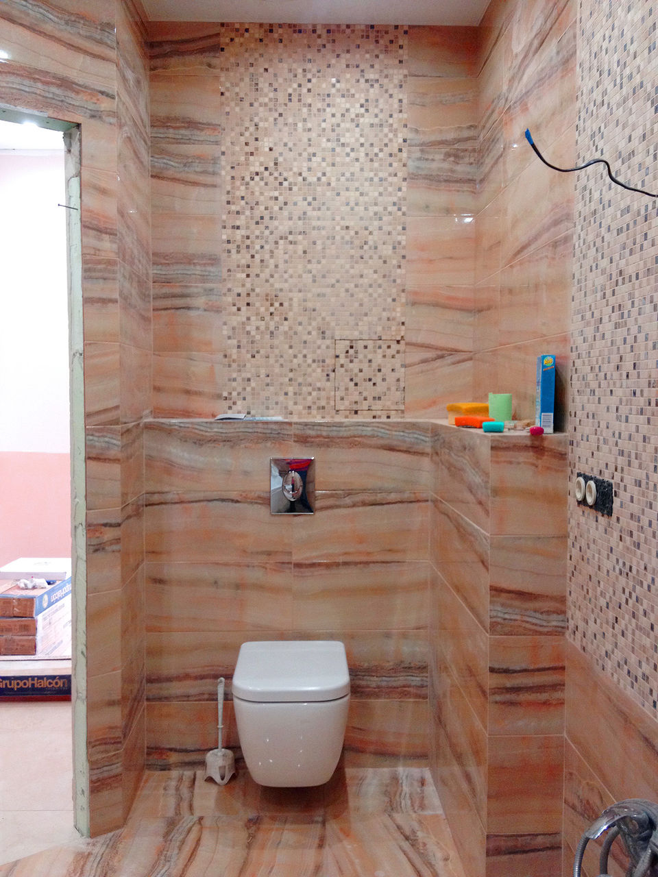 Плиточник/placator foto 2