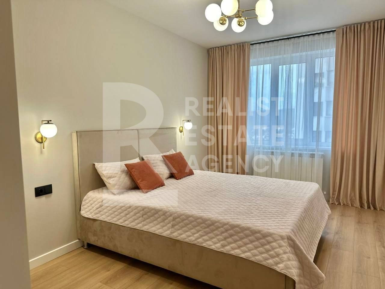 Apartament cu 2 camere, 70 m², Buiucani, Chișinău foto 3