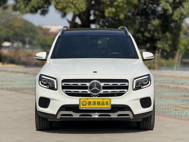 Mercedes GLB фото 1
