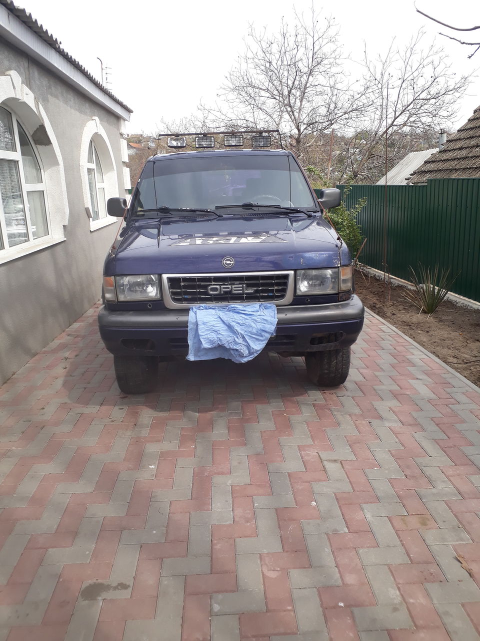 Опель монтерей фото
