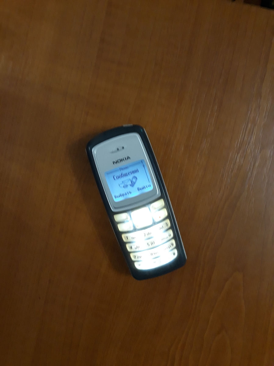 Nokia 2100