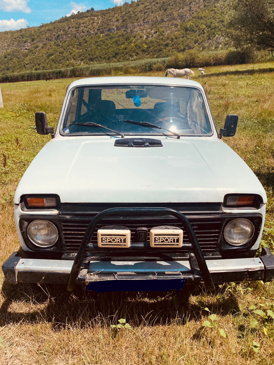 ВАЗ 2121 Niva foto 1