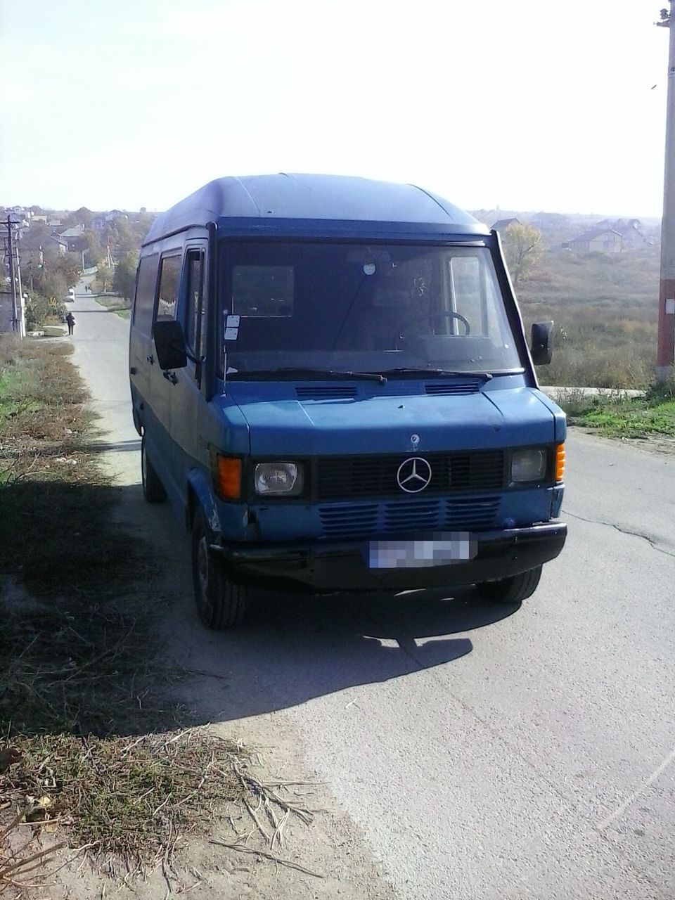 Mercedes 210D