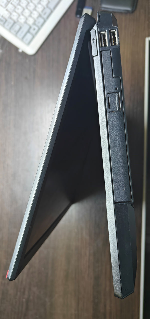 Fujitsu Lifebook A574/k i5/8Gb/256Gb фото 4