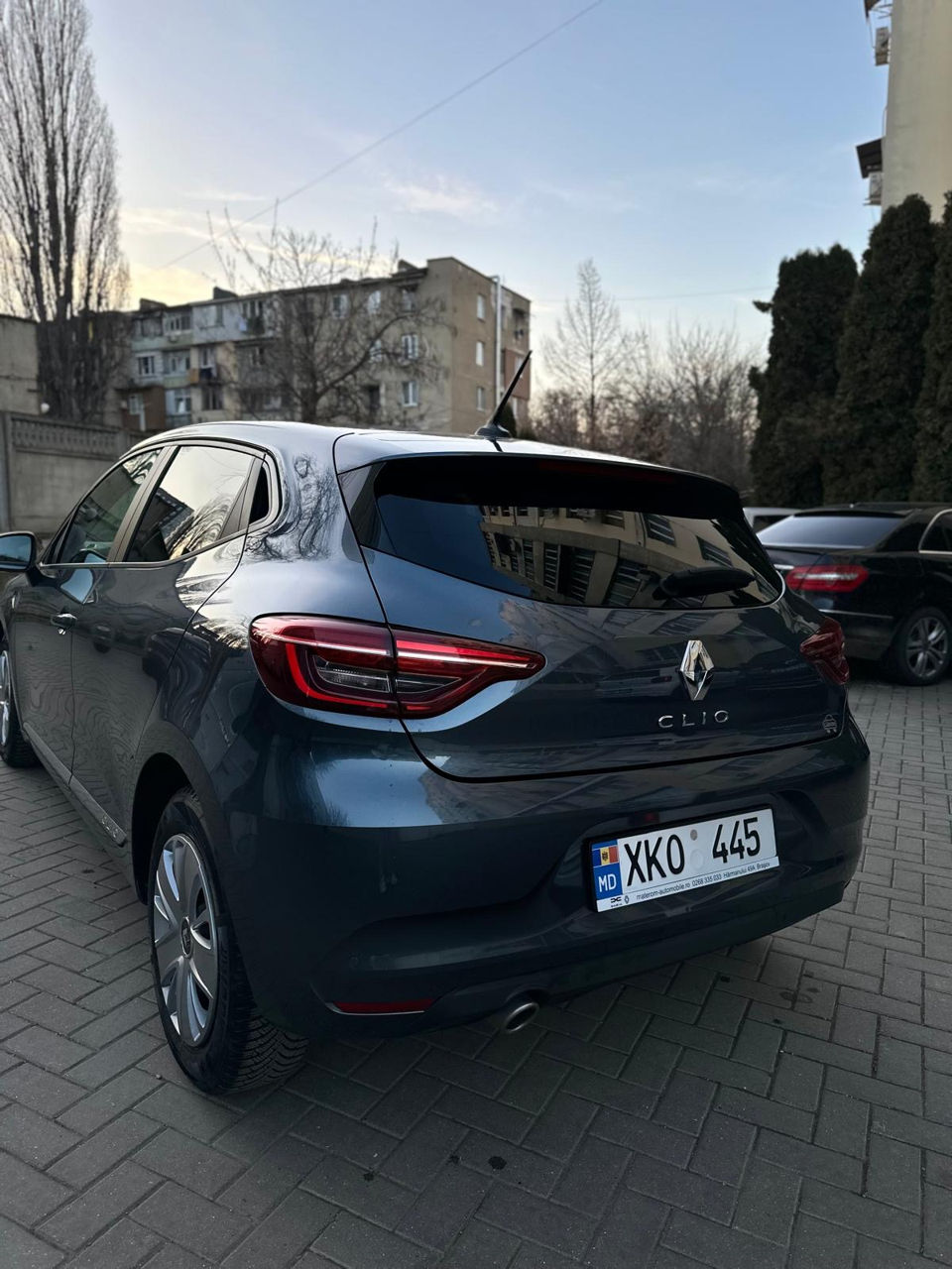Renault Clio фото 2