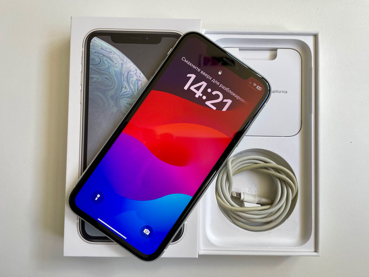 iPhone Xr / White / 128GB