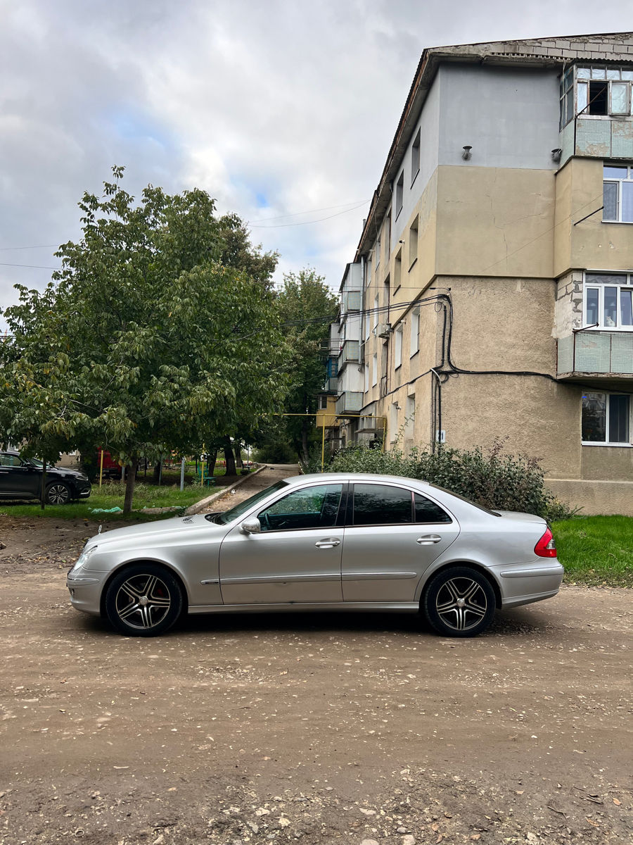 Mercedes E-Class foto 3