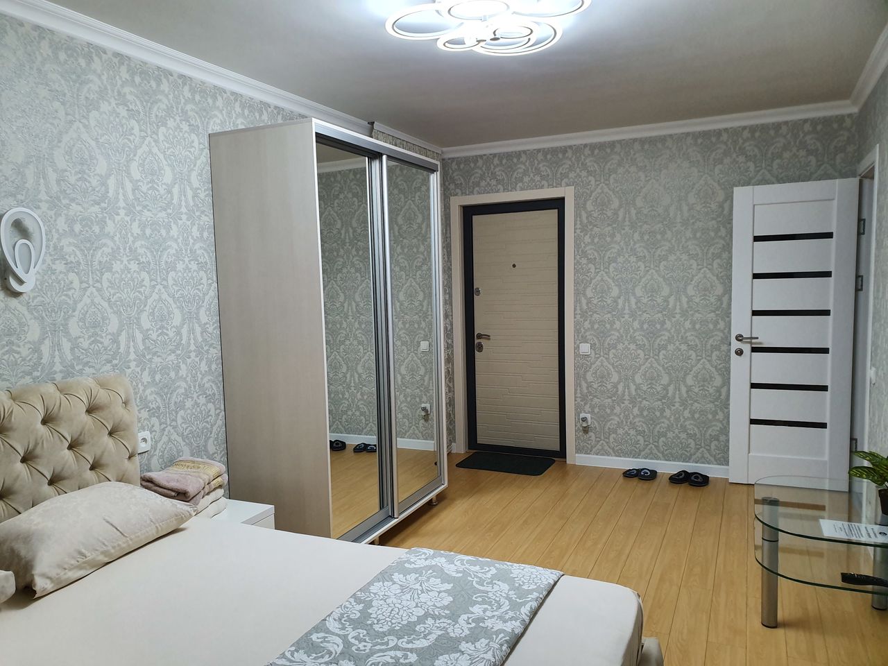 Apartament cu 2 camere, 60 m², Buiucani, Chișinău foto 2