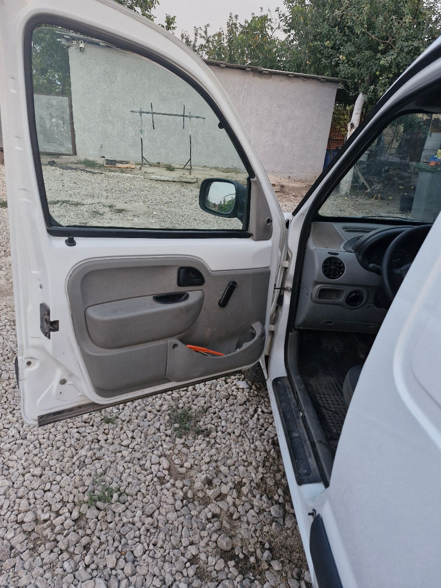Renault Kangoo фото 6