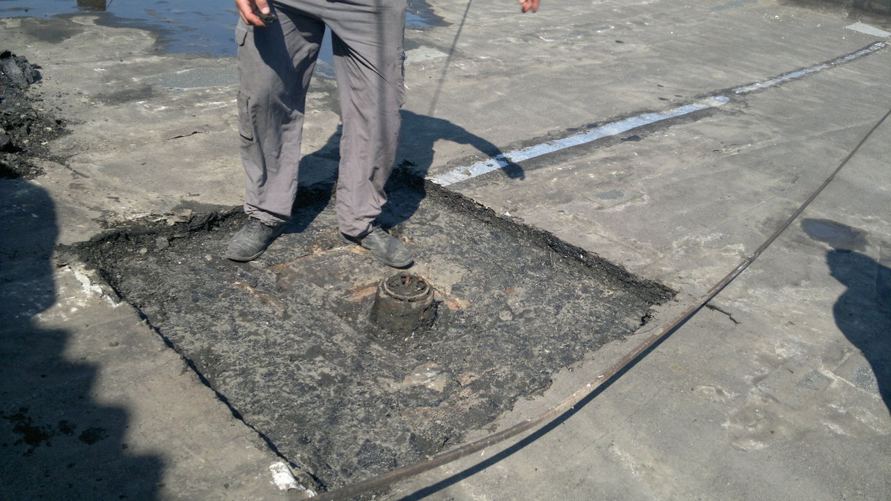 Lucrari de reparatie la acoperis moale (hydrobase,bipoli,ultra). reparam apartamente, garaje, hale foto 3