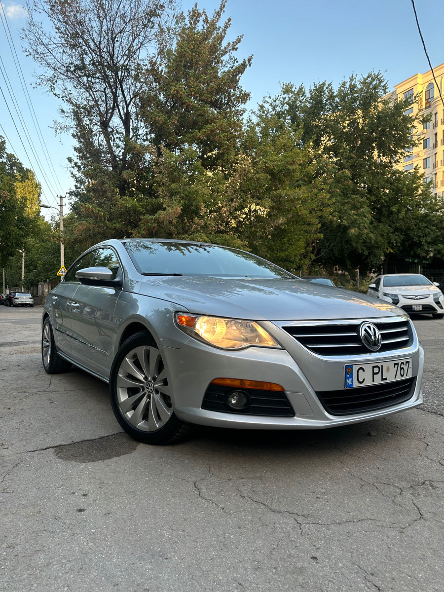 Volkswagen Passat CC foto 0