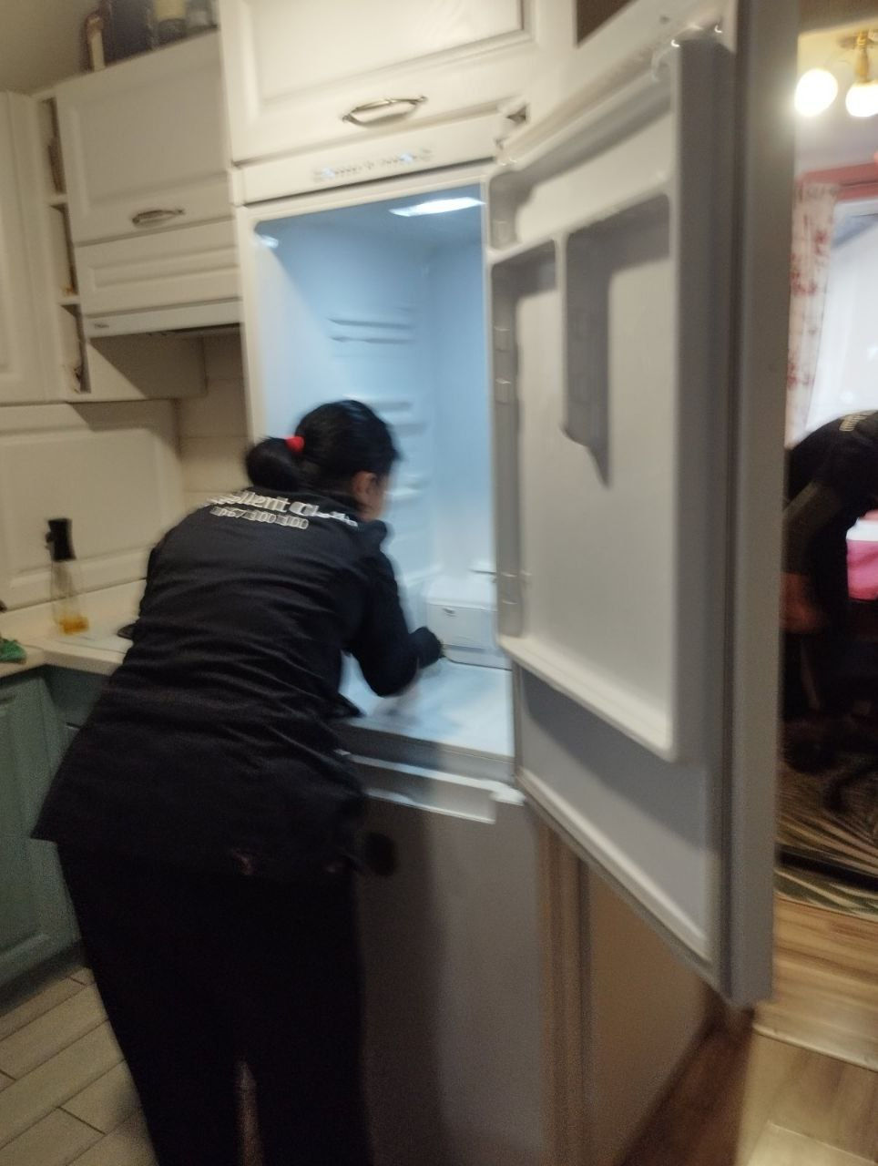 Servicii de curatenie case, apartamente, vile, oficii, etc.! фото 2