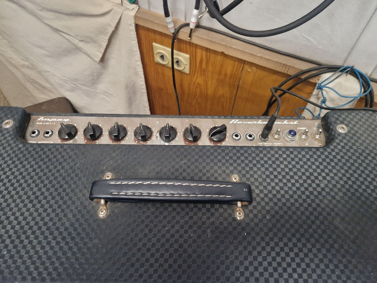 De vânzare Ampeg Reverberocket 212 foto 1