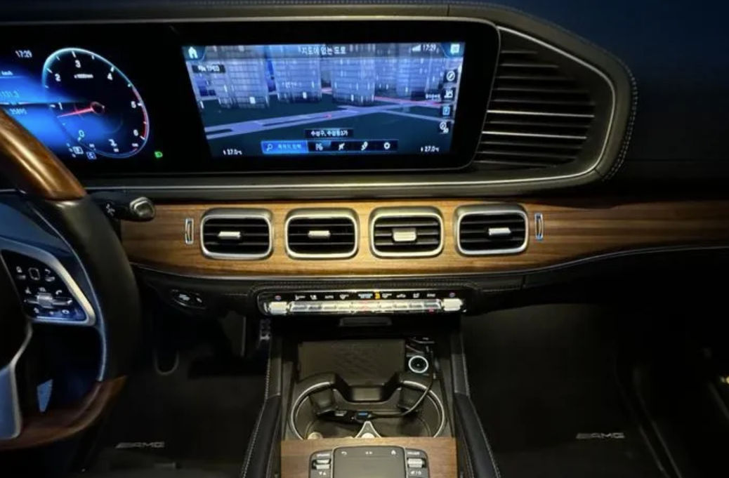 Mercedes GLS Класс фото 14