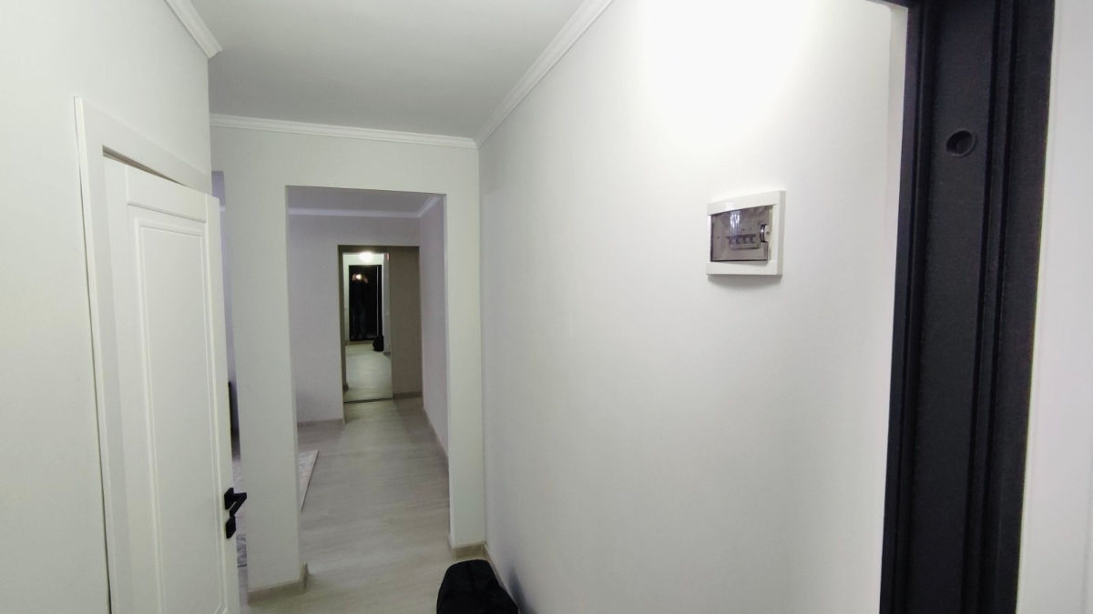 Apartament cu 3 camere,  9 cartier,  Bălți,  Bălți mun. foto 0