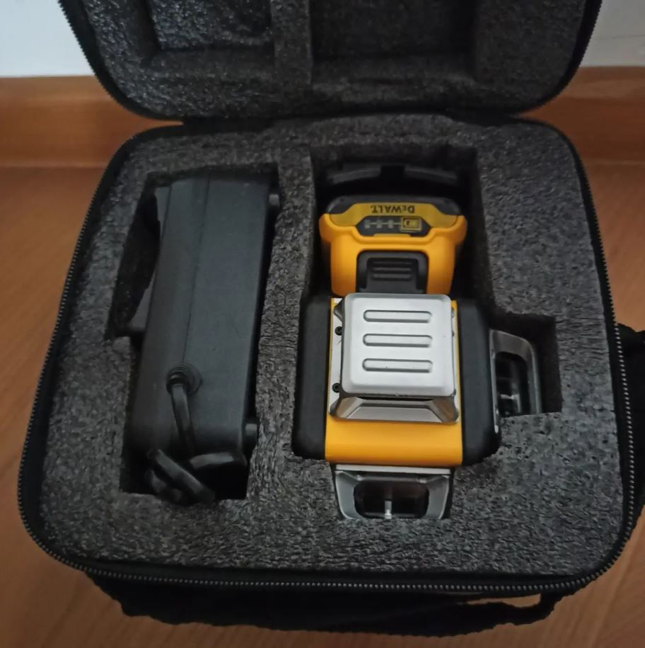 Лазерный уровень Dewalt 089LG 3D 12 линий / lazer Dewalt 3D 12 linii
