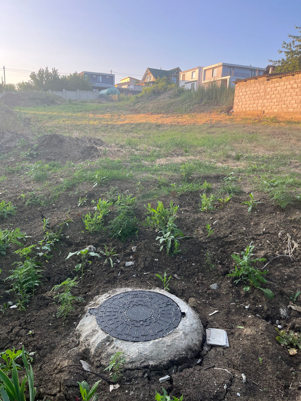 teren-pentru-construc-ii-bude-ti-5-5-ha-la-pre-accesibil-de-55000-euro