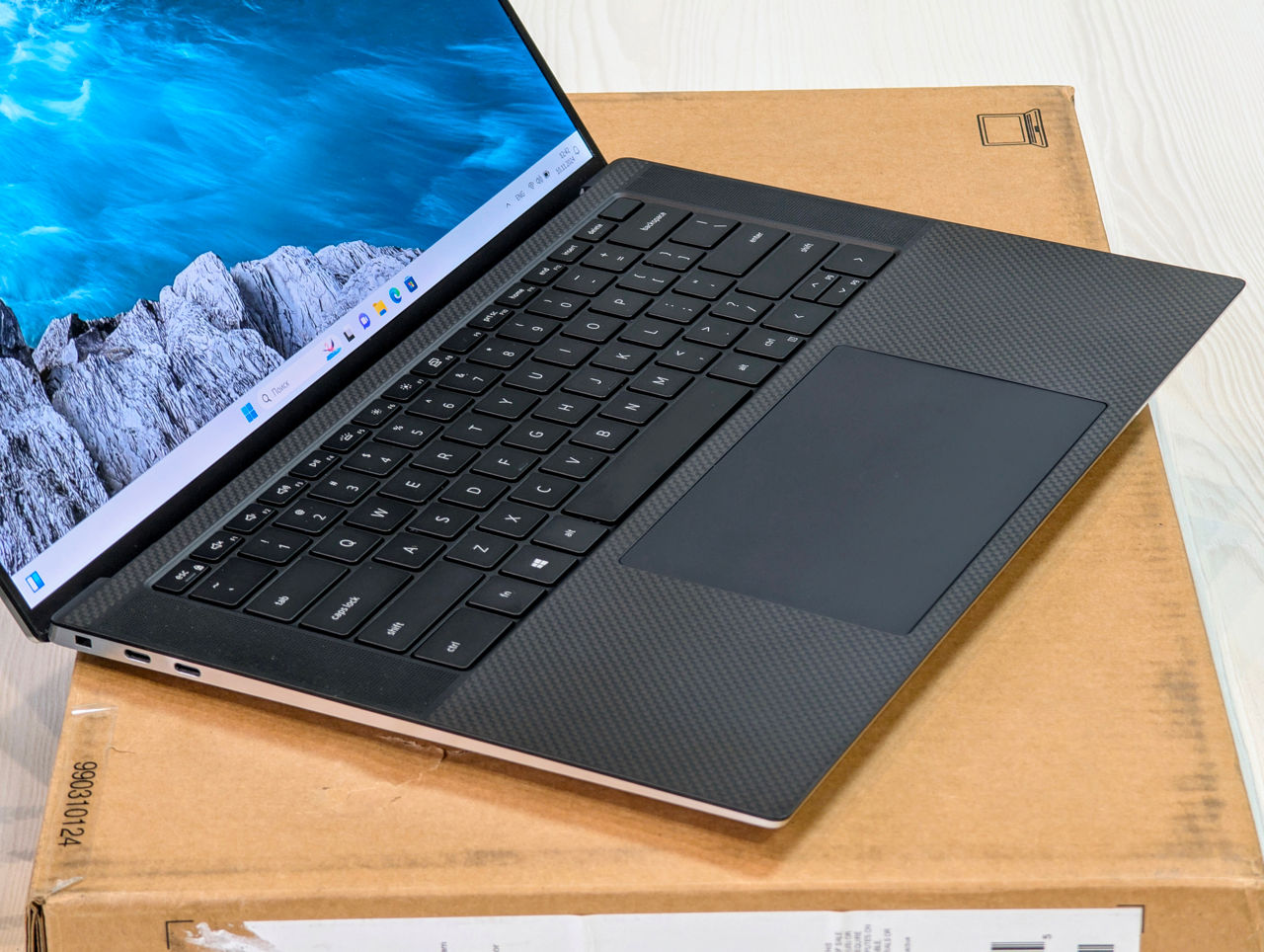 Dell XPS 9500 | i7 10750H | 16GB | 512GB | 15.6" IPS foto 4