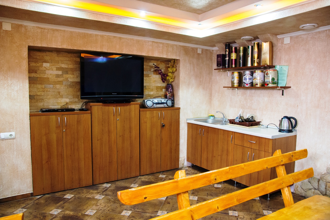 Sauna SRL "Taviada" in centru (40-ani) 24/24 foto 4