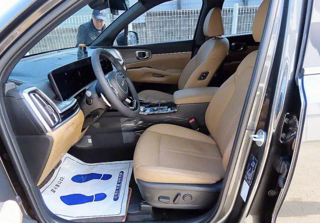 KIA Sorento фото 3