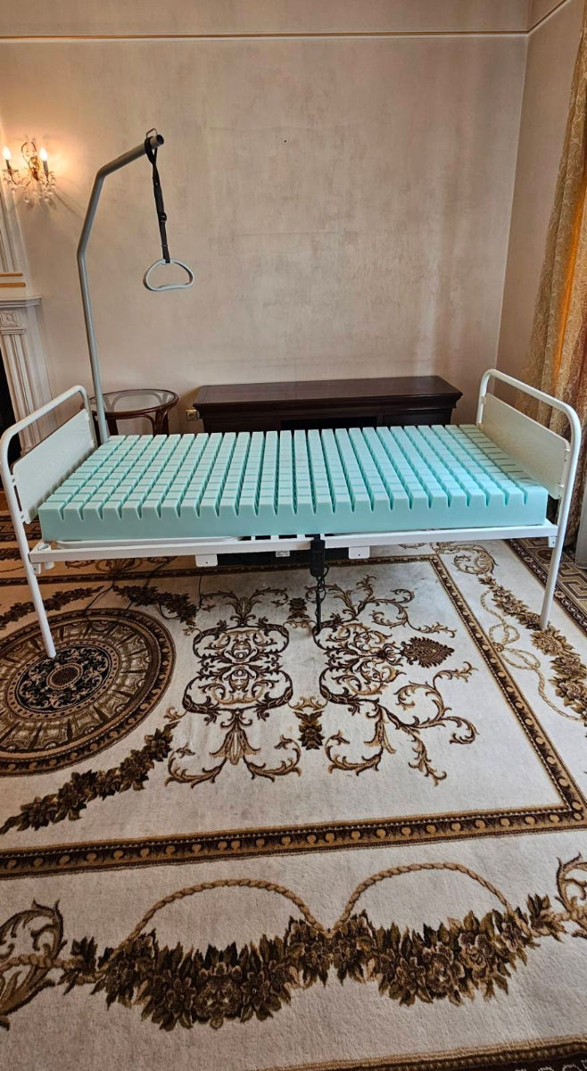 Pat pentru bolnavi.  Pat reabilitare. Кровать медицинская. foto 7