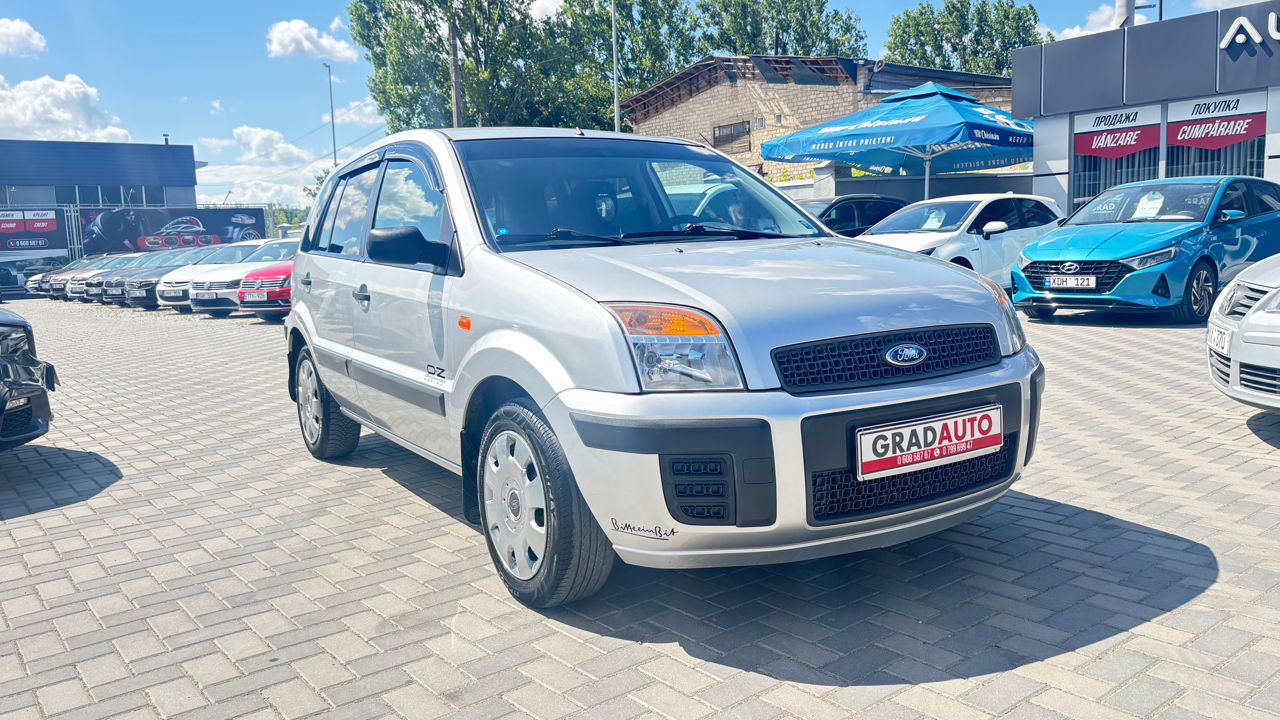 Ford Fusion фото 1