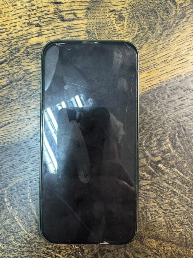 Продаю 13-й iPhone зелёный фото 3